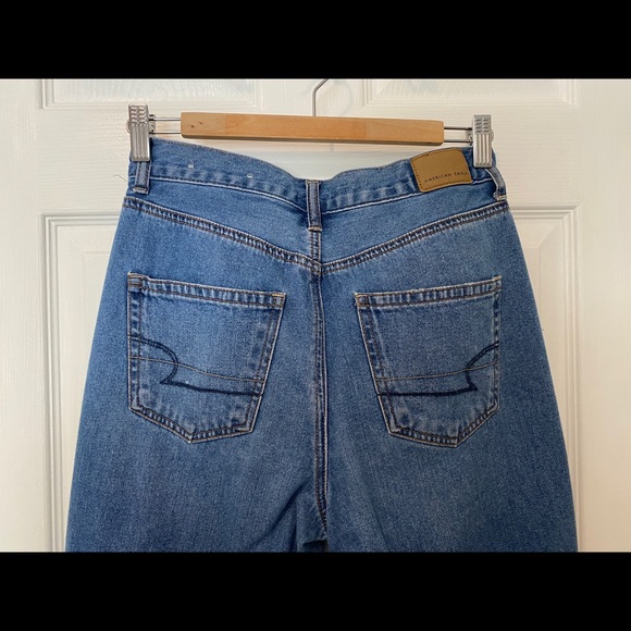 American Eagle Distressed Mom Jean - Picture 5 of 7